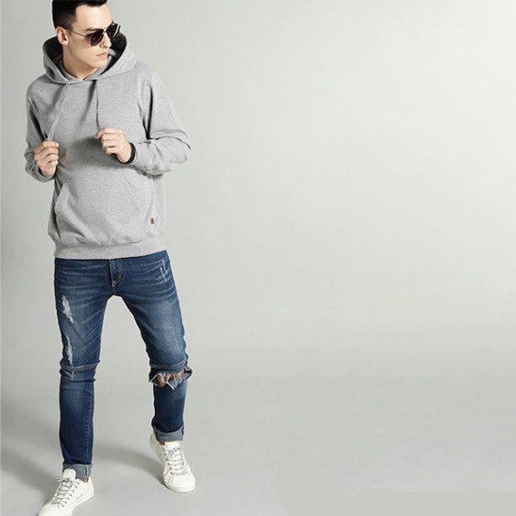 https://www.zestystyles.in/products/the-lifestyle-co-men-grey-melange-solid-hooded-sweatshirt