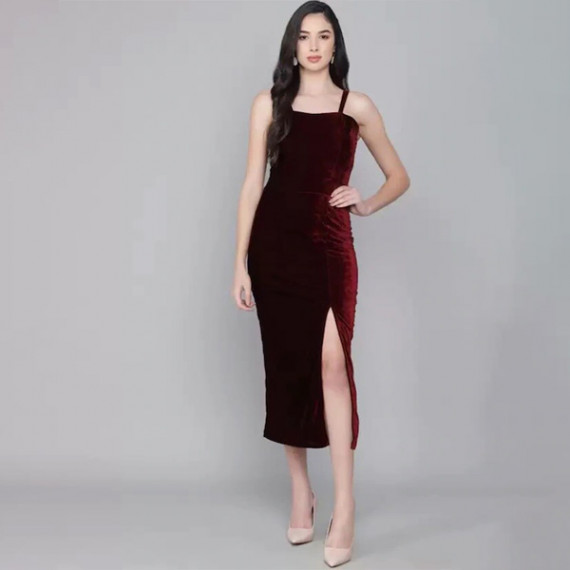 https://www.zestystyles.in/vi/products/maroon-velvet-sheath-midi-dress