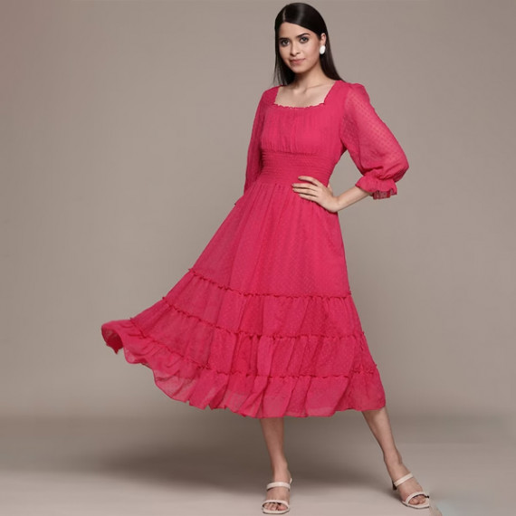 https://www.zestystyles.in/vi/products/solid-chiffon-smocked-tiered-midi-dress