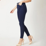 Women Skinny Fit Clean Look Stretchable Jeans