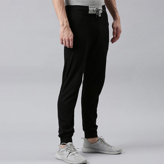 https://www.zestystyles.in/products/men-black-solid-organic-cotton-track-pants