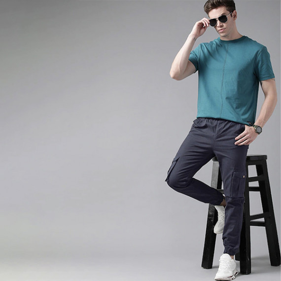 https://www.zestystyles.in/products/men-navy-blue-solid-mid-rise-woven-pure-cotten-cargo-trousers
