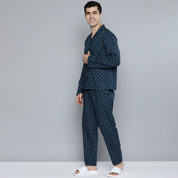 https://www.zestystyles.in/products/men-navy-blue-white-printed-pure-cotton-night-suit