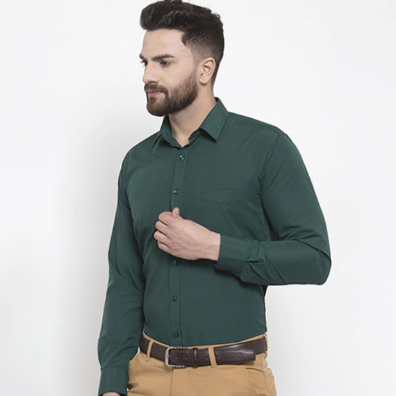 https://www.zestystyles.in/products/men-green-slim-fit-solid-formal-shirt