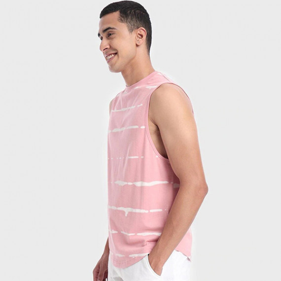 https://www.zestystyles.in/products/men-pink-oversized-vest