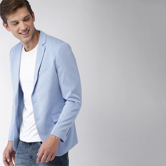 https://www.zestystyles.in/products/men-blue-solid-single-breasted-knitted-blazer