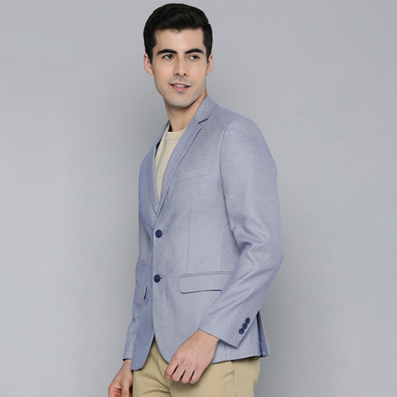 https://www.zestystyles.in/products/men-blue-self-design-textured-regular-fit-smart-casual-blazer