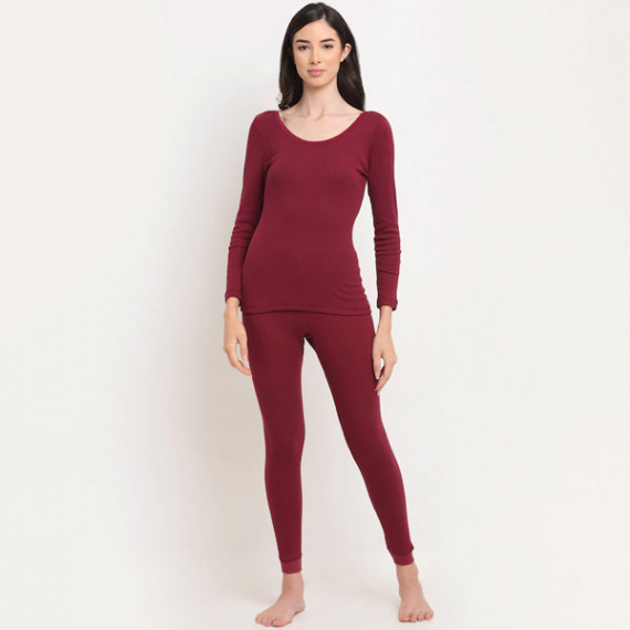 https://www.zestystyles.in/products/women-maroon-striped-thermal-top
